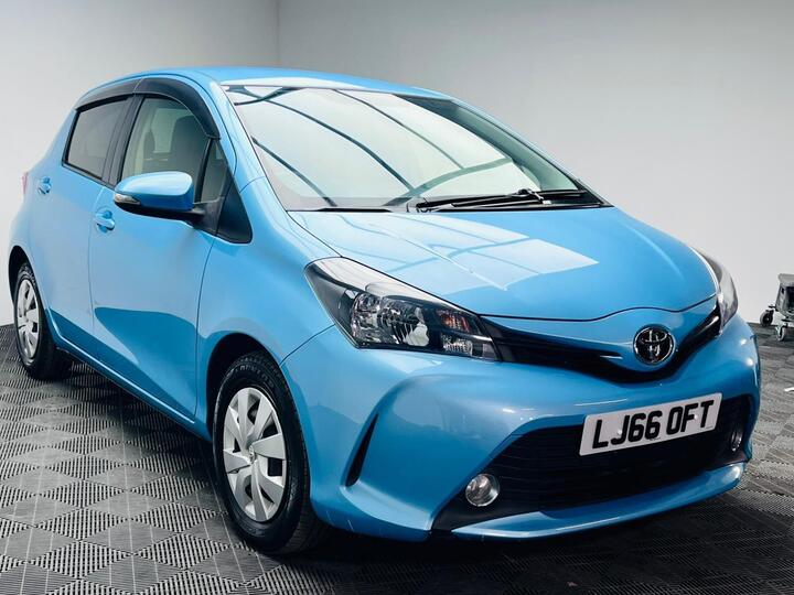 Toyota Yaris 1.33 Dual VVT-i Icon Multidrive S Euro 5 5dr Euro 5