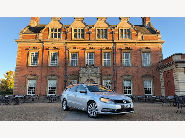 Volkswagen Passat 2.0 TDI BlueMotion Tech Highline Euro 5 (s/s) 5dr