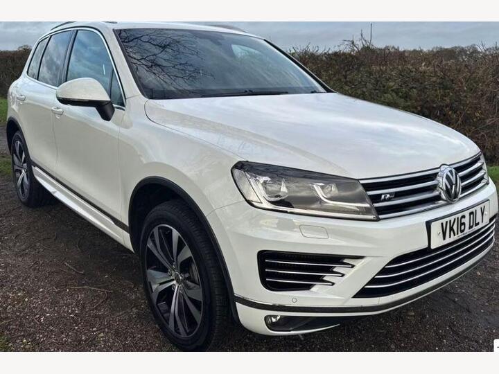 Volkswagen TOUAREG 3.0 TDI V6 BlueMotion Tech R-Line Tiptronic 4WD Euro 6 (s/s) 5dr