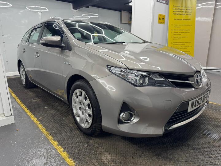 Toyota Auris 1.8 VVT-h Icon Touring Sports CVT Euro 5 (s/s) 5dr
