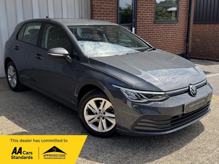 Volkswagen Golf 1.5 ETSI MHEV Life DSG Euro 6 (s/s) 5dr