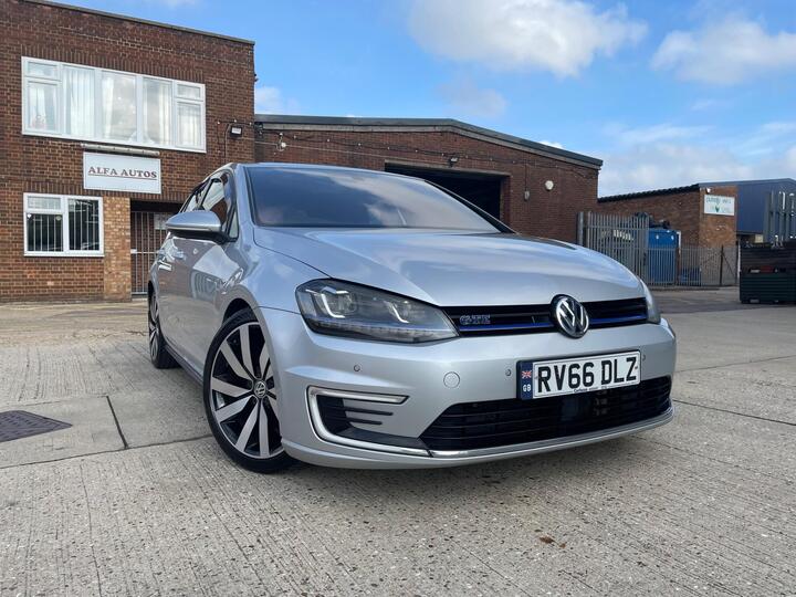 Volkswagen Golf 1.4 TSI GTE Nav DSG Euro 6 (s/s) 5dr