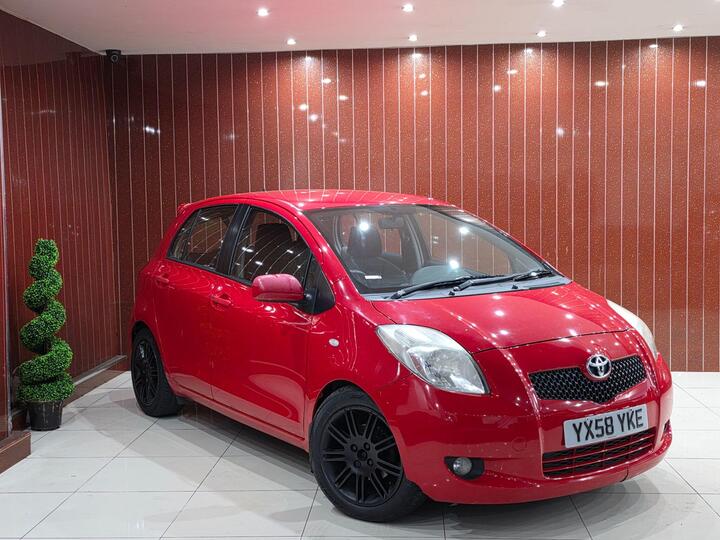 Toyota Yaris 1.3 VVT-i SR 5dr