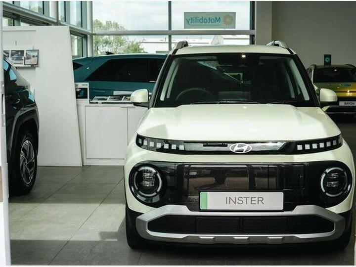 Hyundai INSTER Long Range 49kWh 02 Auto 5dr