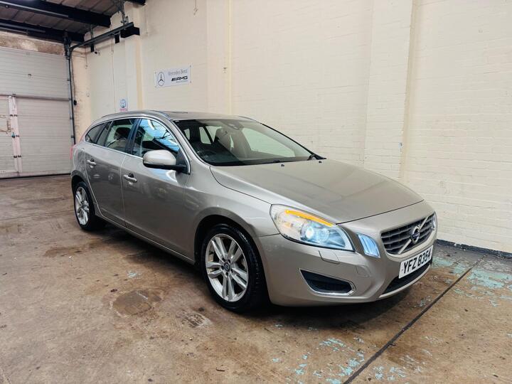 Volvo V60 2.0 D4 SE Lux Nav Estate 5dr Diesel Manual Euro 5 (s/s) (163 Ps)