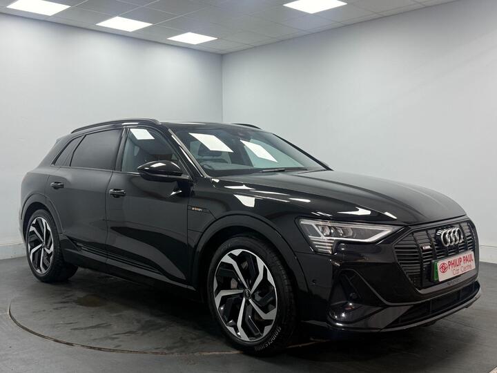 Audi E-tron 55 Black Edition Auto Quattro 5dr 95kWh (11kW Charger)