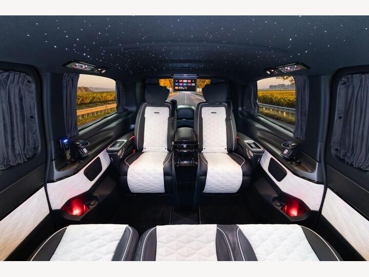 Mercedes-Benz V Class 2.0 V300d Premium G-Tronic+ Euro 6 (s/s) 5dr (7 Seat, Long)