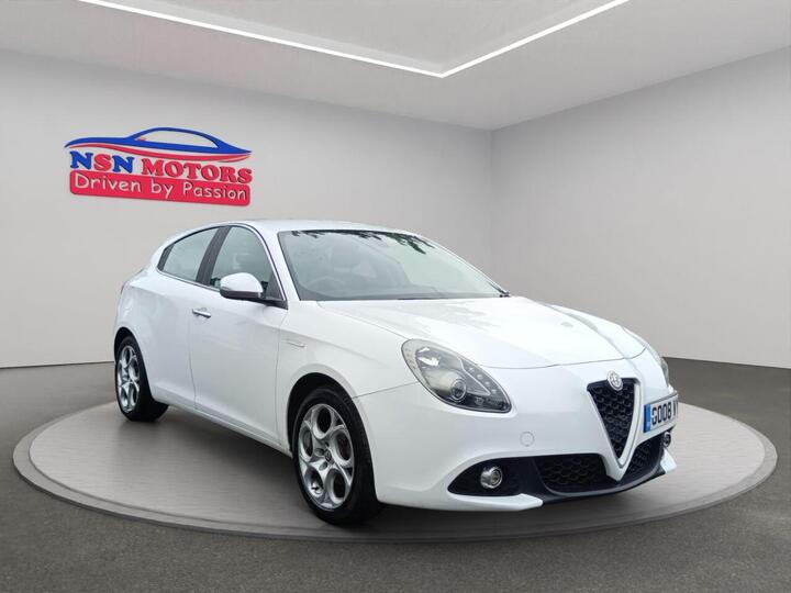 Alfa Romeo GIULIETTA 1.6 JTDM-2 Super TCT Euro 6 (s/s) 5dr Alfa Romeo GIULIETTA 1.6 JTDM-2 Super TCT Euro 6 (s/s) 5dr