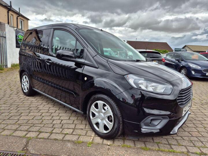 Ford TOURNEO COURIER 1.5 TDCi Zetec Euro 6 5dr Ford TOURNEO COURIER 1.5 TDCi Zetec Euro 6 5dr
