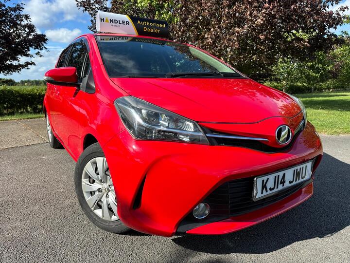 Toyota Yaris 1.33 Dual VVT-i Icon Hatchback 5dr Petrol Multidrive S Euro 5 Euro 5 (99 Ps)