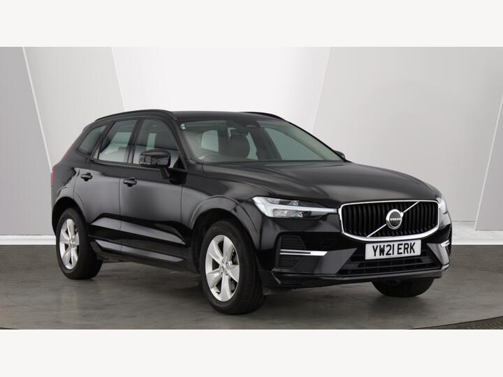 Volvo XC60 2.0 B5 MHEV Momentum Auto Euro 6 (s/s) 5dr
