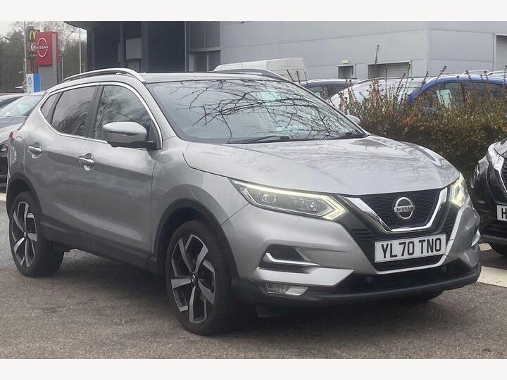 Nissan Qashqai 1.3 DIG-T N-Motion Euro 6 (s/s) 5dr