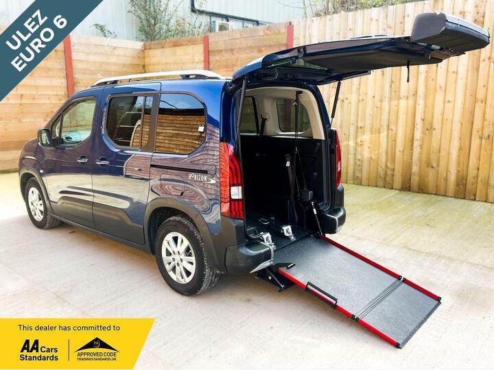 Peugeot RIFTER 3 Seat Auto Wheelchair Accessible Disabled Access Vehicle WAV