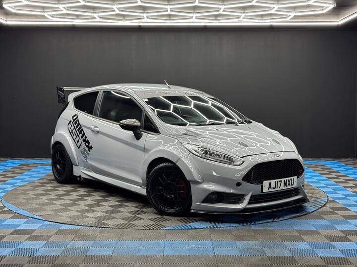 Ford Fiesta 1.6T EcoBoost ST-200 Euro 6 3dr