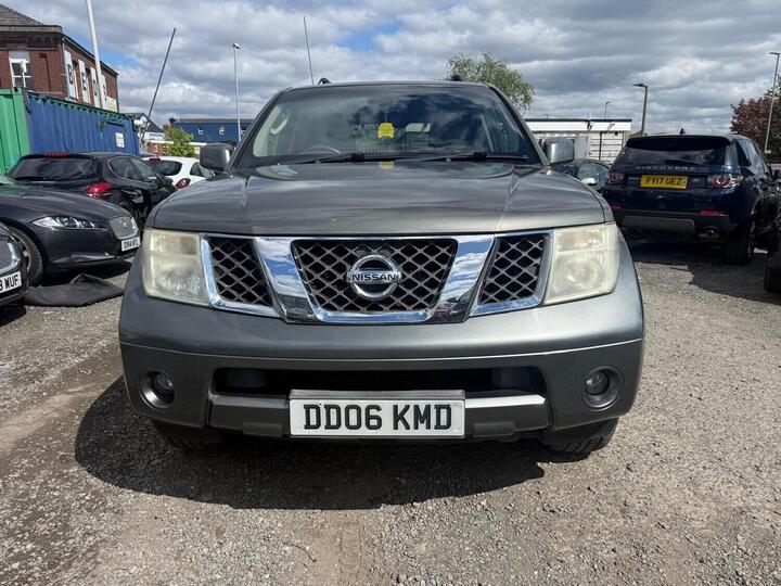 Nissan Pathfinder 2.5 DCi SVE 5dr Nissan Pathfinder 2.5 DCi SVE 5dr