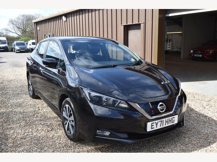 Nissan Leaf 40kWh Acenta Auto 5dr