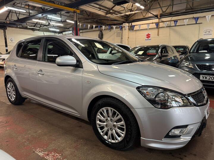 Kia Ceed 1.6 CRDi 3 Euro 5 5dr