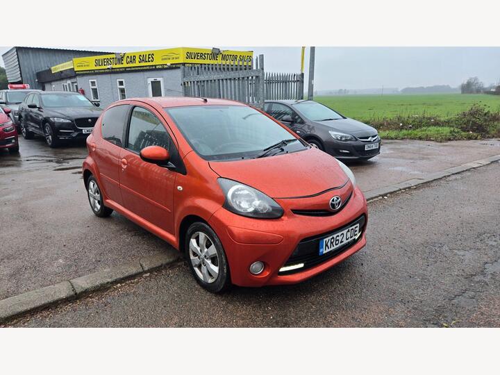 Toyota AYGO 1.0 VVT-i Fire Euro 5 5dr