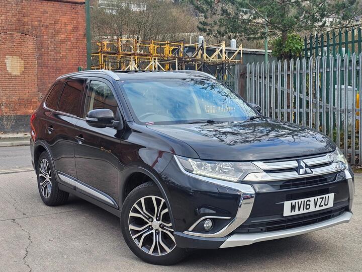 Mitsubishi Outlander 2.2 DI-D GX4 4WD Euro 6 (s/s) 5dr Mitsubishi Outlander 2.2 DI-D GX4 4WD Euro 6 (s/s) 5dr