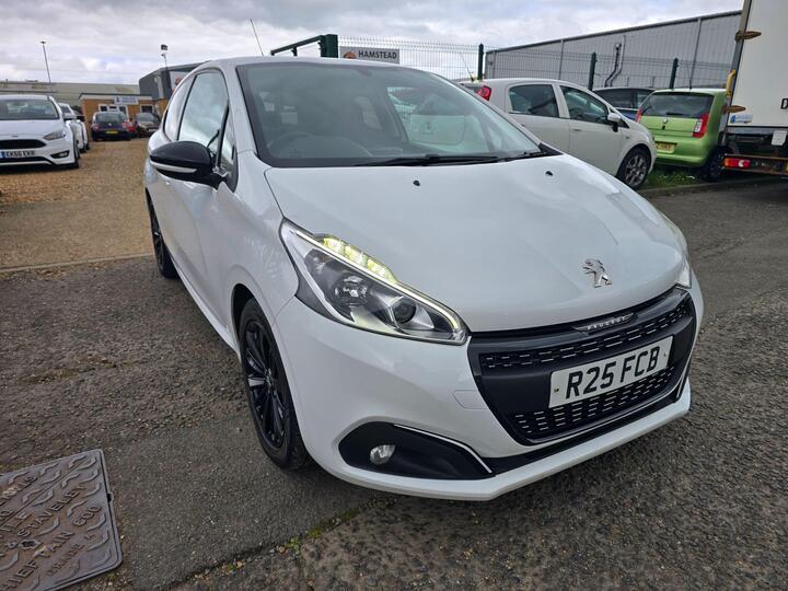 Peugeot 208 1.2 PureTech Black Edition Euro 6 3dr
