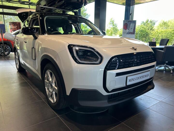 MINI Electric Countryman E 66.5kWh Classic Auto 5dr