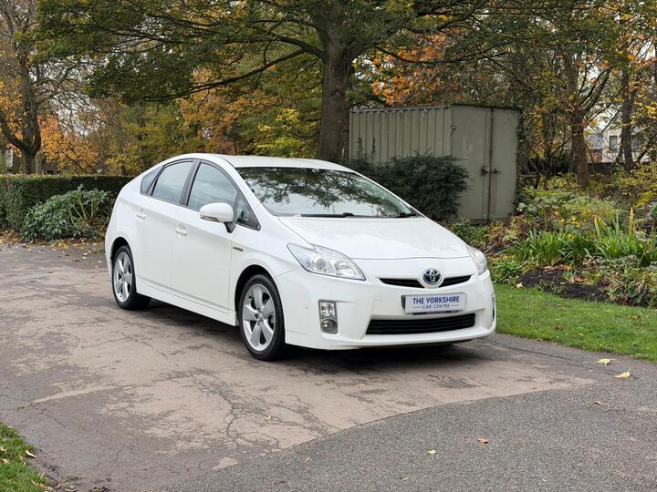 Toyota Prius 1.8 VVT-h T Spirit CVT Euro 5 (s/s) 5dr Toyota Prius 1.8 VVT-h T Spirit CVT Euro 5 (s/s) 5dr