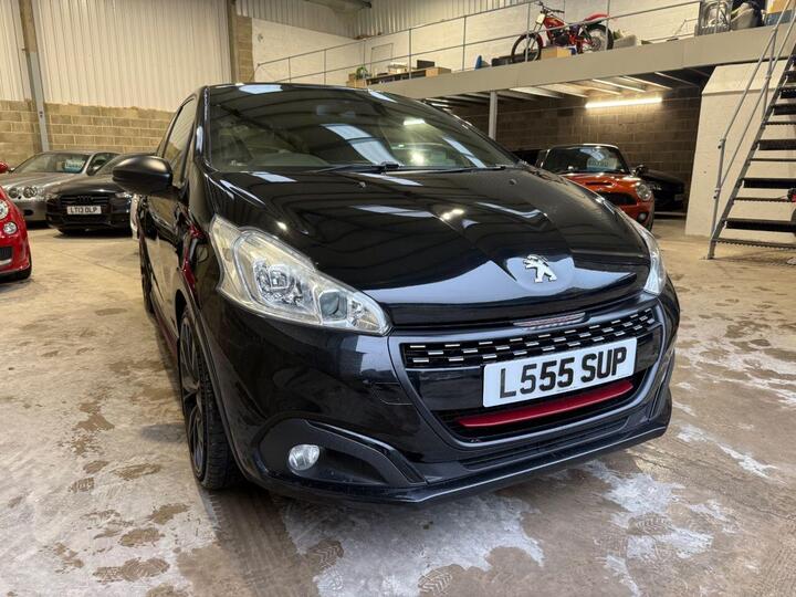 Peugeot 208 1.6 THP GTi By Peugeot Sport Euro 6 (s/s) 3dr Peugeot 208 1.6 THP GTi By Peugeot Sport Euro 6 (s/s) 3dr
