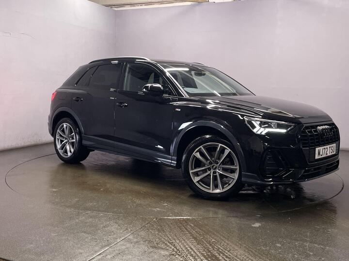 Audi Q3 1.5 TFSI CoD 35 Black Edition S Tronic Euro 6 (s/s) 5dr