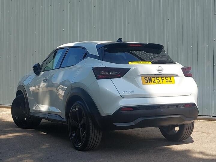 Nissan Juke 1.0 DIG-T Tekna Euro 6 (s/s) 5dr Nissan Juke 1.0 DIG-T Tekna Euro 6 (s/s) 5dr