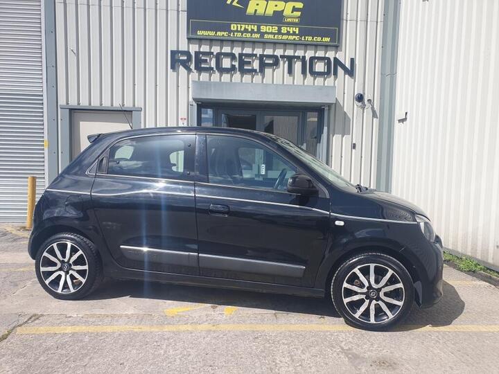 Renault TWINGO HATCHBACK 1.0 SCe Dynamique Euro 6 (s/s) 5dr Renault TWINGO HATCHBACK 1.0 SCe Dynamique Euro 6 (s/s) 5dr