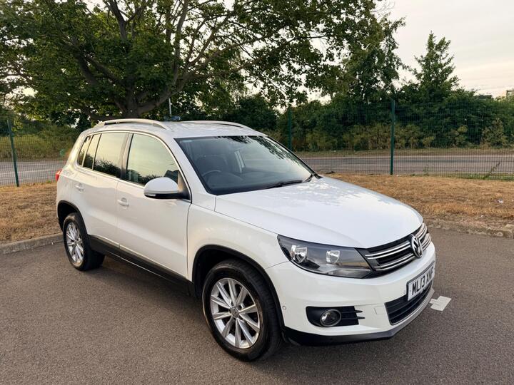 Volkswagen Tiguan 2.0 TDI BlueMotion Tech SE 2WD Euro 5 (s/s) 5dr