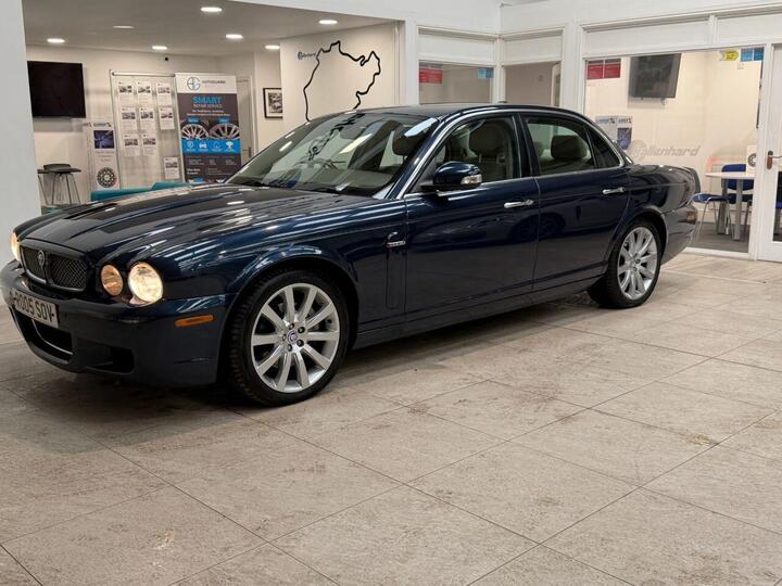 Jaguar XJ 2.7 TD Executive 4dr