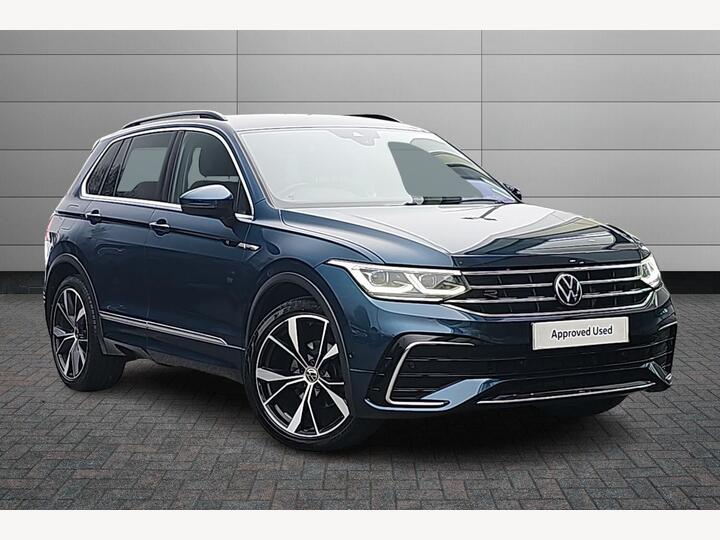 Volkswagen Tiguan 2.0 TDI R-Line DSG Euro 6 (s/s) 5dr Volkswagen Tiguan 2.0 TDI R-Line DSG Euro 6 (s/s) 5dr