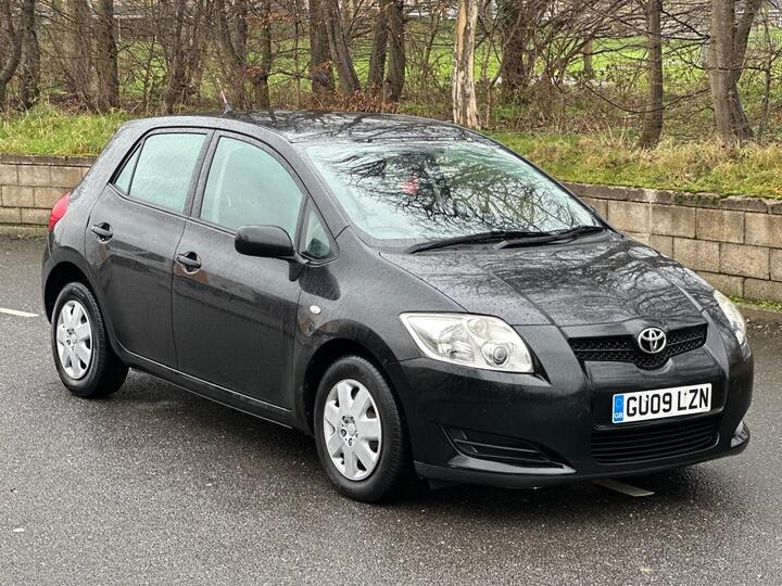 Toyota Auris 1.33 VVT-i T2 (s/s) 5dr