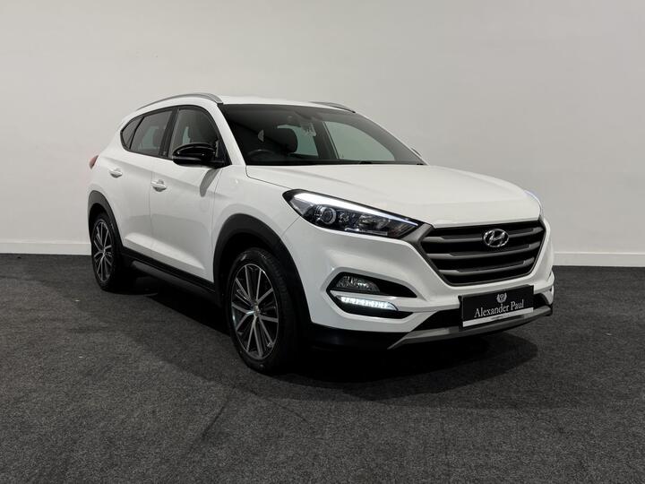 Hyundai TUCSON 1.7 CRDi Blue Drive GO! SE DCT Euro 6 (s/s) 5dr Hyundai TUCSON 1.7 CRDi Blue Drive GO! SE DCT Euro 6 (s/s) 5dr