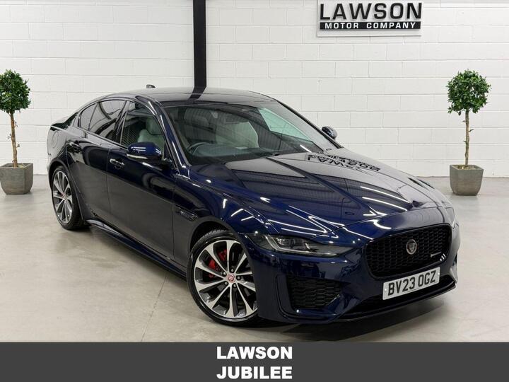 Jaguar XE 2.0 D200 MHEV R-Dynamic SE Auto Euro 6 (s/s) 4dr