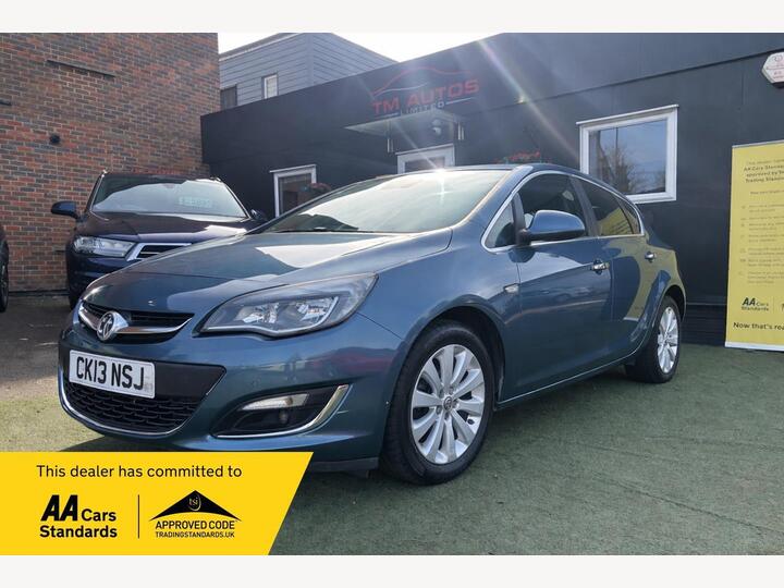 Vauxhall Astra 1.6 16v Elite Euro 5 5dr Vauxhall Astra 1.6 16v Elite Euro 5 5dr