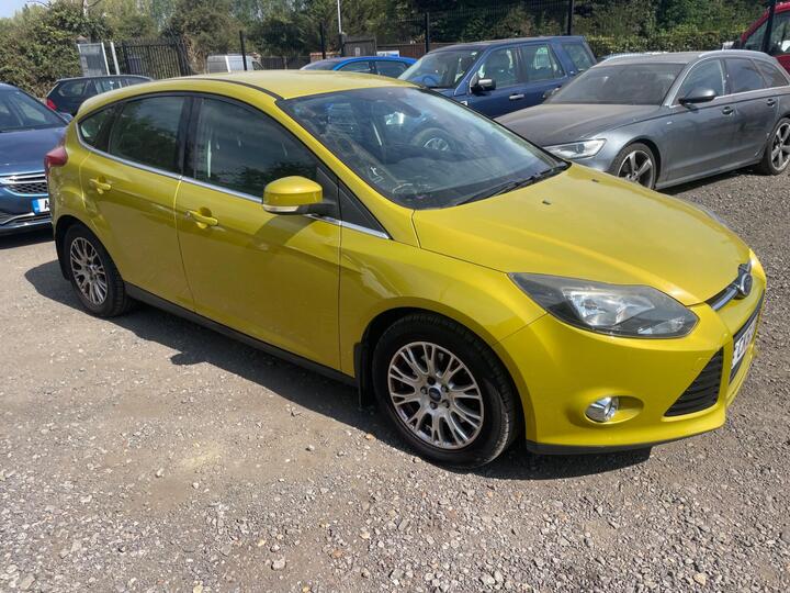 Ford Focus 1.6T EcoBoost Titanium Euro 5 (s/s) 5dr