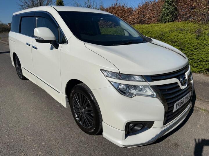Nissan Elgrand Highway Star Urban Chrome