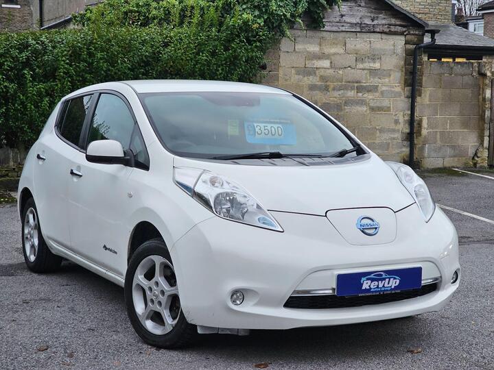 Nissan Leaf 30kWh Acenta Auto 5dr Nissan Leaf 30kWh Acenta Auto 5dr