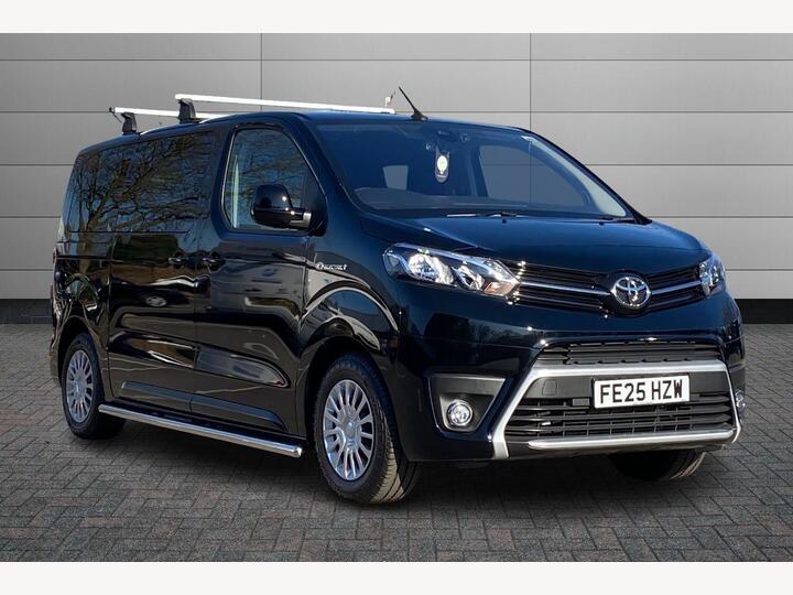 Toyota PROACE Verso 50kWh Shuttle Long MPV Auto LWB 5dr (9 Seat)