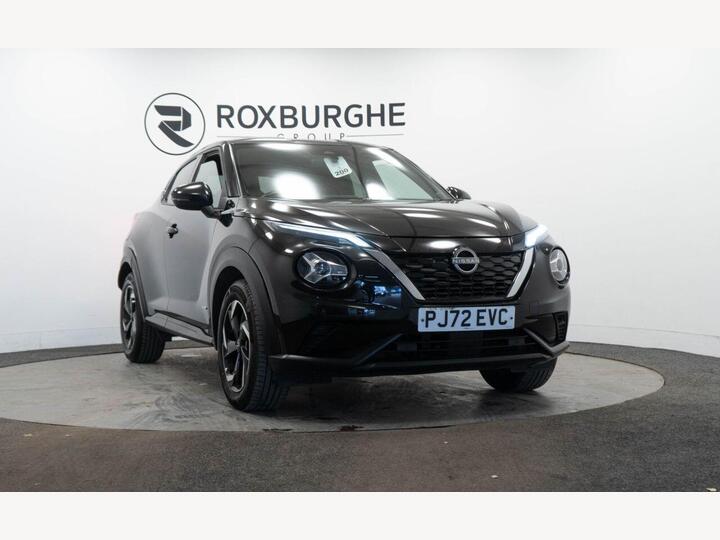 Nissan JUKE 1.6 N-Connecta Auto Euro 6 5dr Nissan JUKE 1.6 N-Connecta Auto Euro 6 5dr