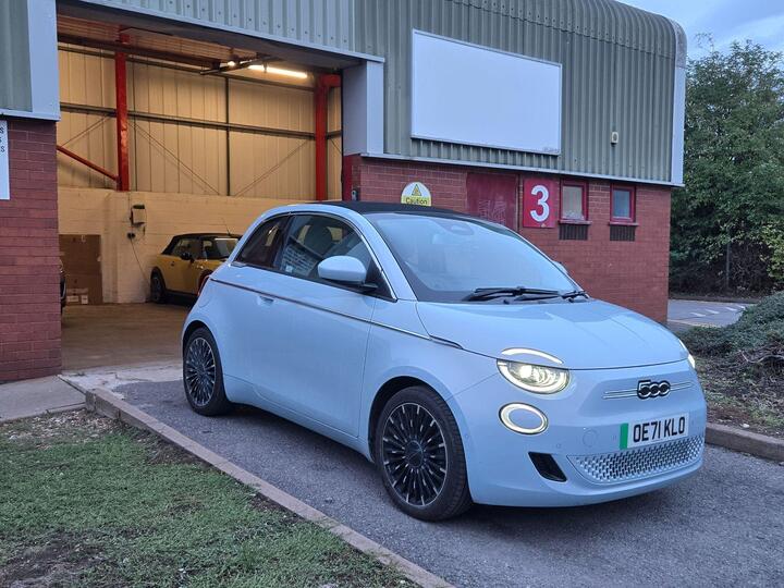 Fiat 500e C 42kWh La Prima Auto 2dr