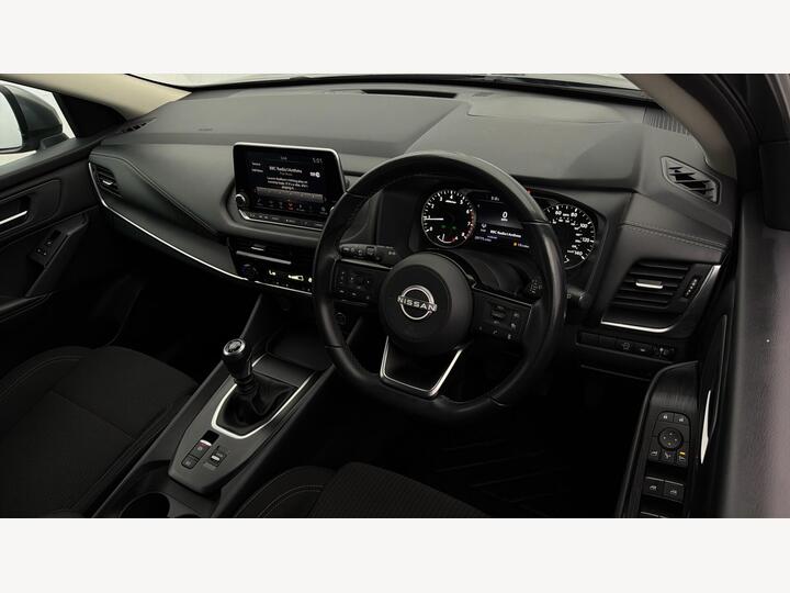 Nissan Qashqai 1.3 DIG-T MHEV Acenta Premium Euro 6 (s/s) 5dr