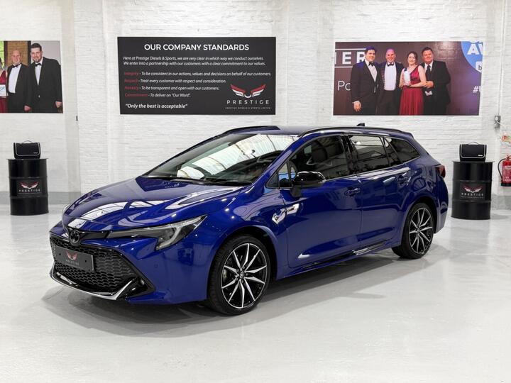 Toyota Corolla 2.0 VVT-h GR SPORT Touring Sports CVT Euro 6 (s/s) 5dr Toyota Corolla 2.0 VVT-h GR SPORT Touring Sports CVT Euro 6 (s/s) 5dr