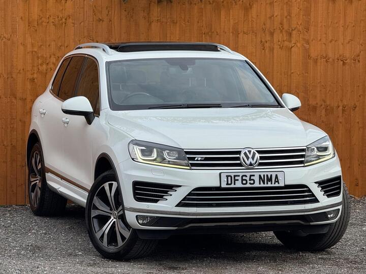 Volkswagen Touareg 3.0 TDI V6 BlueMotion Tech R-Line Tiptronic 4WD Euro 6 (s/s) 5dr