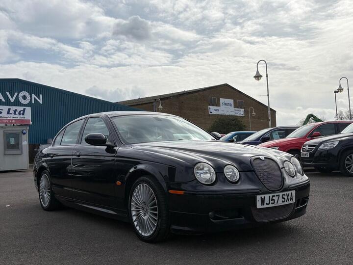 Jaguar S-Type 2.7d V6 XS 4dr Auto ++ LEATHER / SAT NAV / BLUETOOTH ++ Jaguar S-Type 2.7d V6 XS 4dr Auto ++ LEATHER / SAT NAV / BLUETOOTH ++