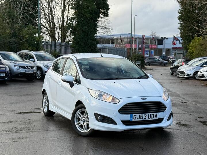Ford Fiesta 1.0T EcoBoost Zetec Euro 5 (s/s) 5dr Ford Fiesta 1.0T EcoBoost Zetec Euro 5 (s/s) 5dr