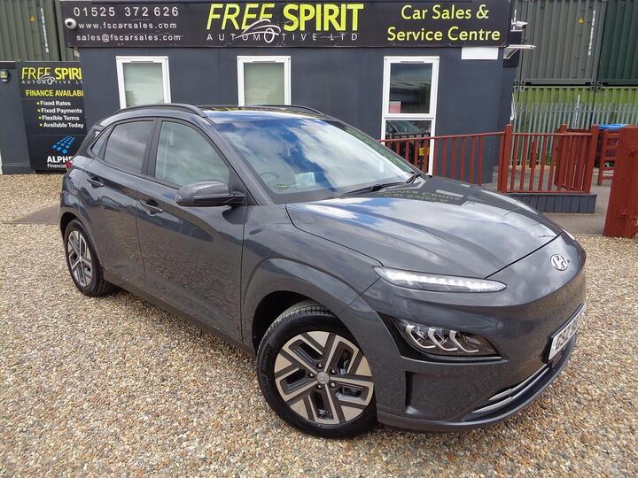 Hyundai KONA 64kWh Ultimate Auto 5dr (10.5kW Charger) Hyundai KONA 64kWh Ultimate Auto 5dr (10.5kW Charger)