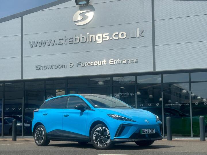 MG MG4 64kWh Trophy Long Range Auto 5dr